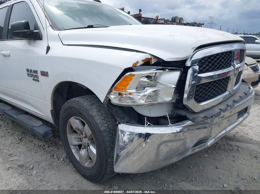 2019 RAM 1500 CLASSIC VIN: 1C6RR7TT0KS601743