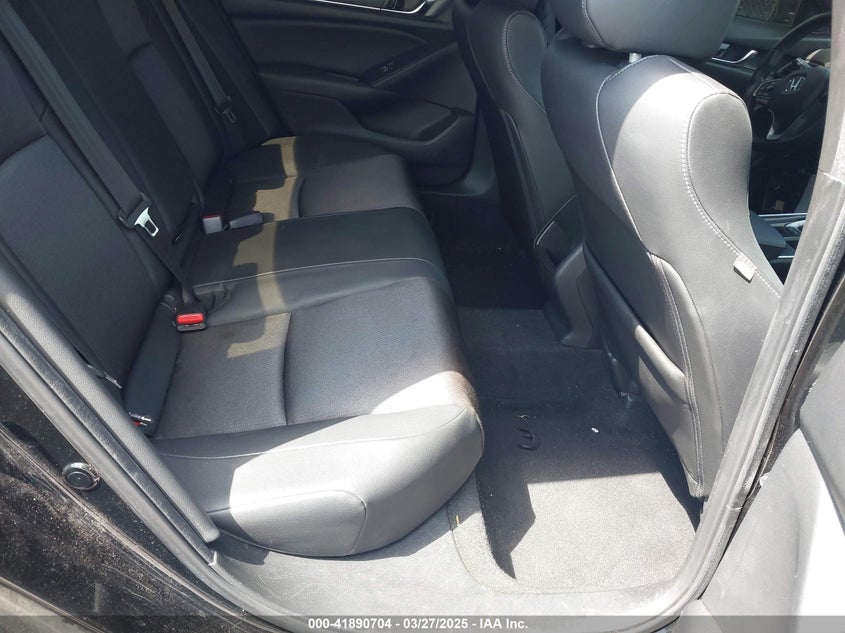 2019 HONDA ACCORD VIN: 1HGCV1F31KA056615