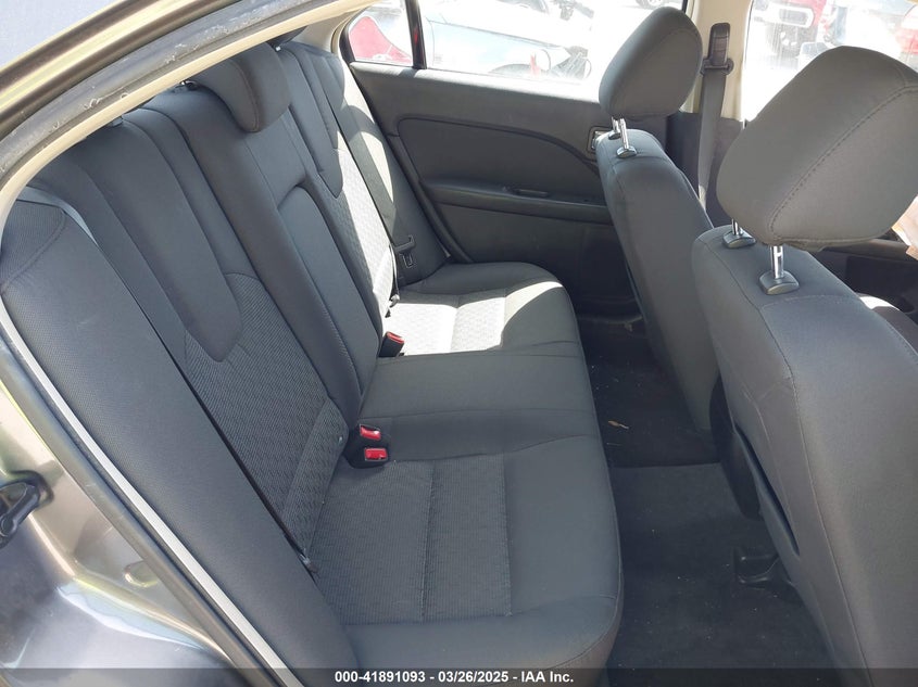 2011 FORD FUSION VIN: 3FAHP0HA2BR132049
