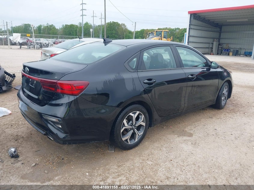 2021 KIA FORTE VIN: 3KPF24AD5ME402798