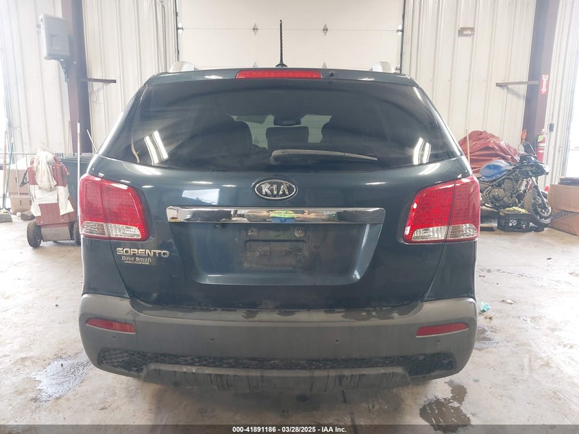 2011 Kia Sorento Lx VIN: 5XYKT4A12BG127151 Lot: 41891186