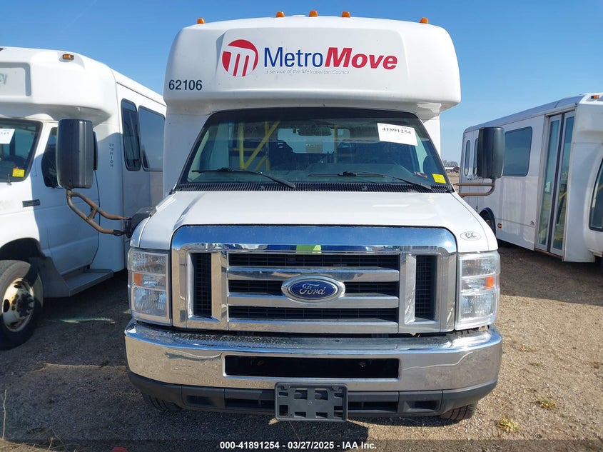 2017 Ford E-450 Cutaway VIN: 1FDFE4FS2HDC67328 Lot: 41891254