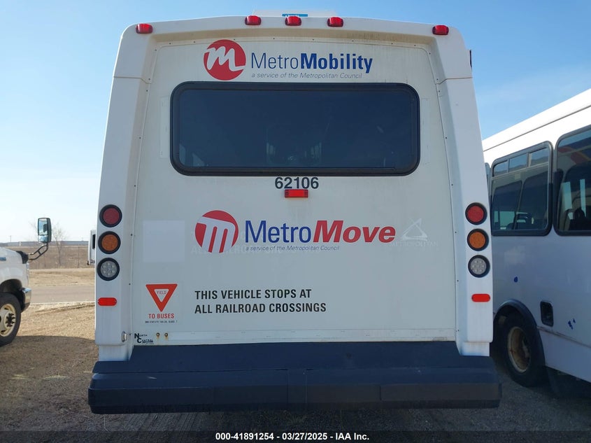 2017 Ford E-450 Cutaway VIN: 1FDFE4FS2HDC67328 Lot: 41891254