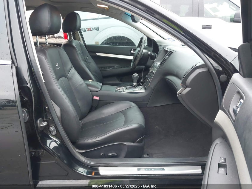 2010 INFINITI G37 SEDAN VIN: JN1CV6AP6AM204425