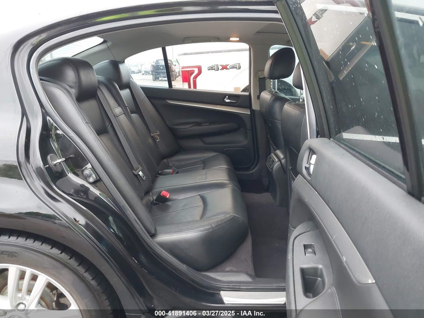 2010 INFINITI G37 SEDAN VIN: JN1CV6AP6AM204425