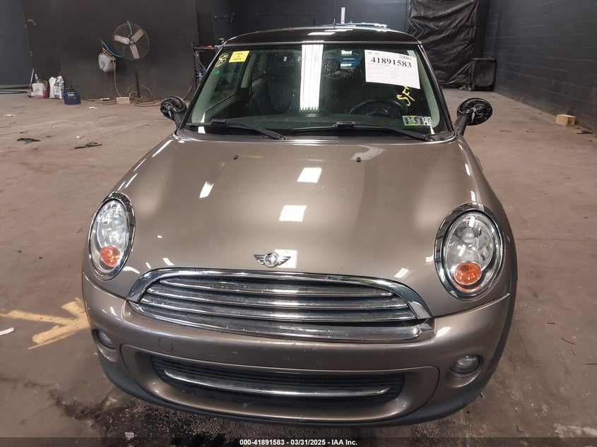2013 MINI HARDTOP VIN: WMWSU3C55DT679450