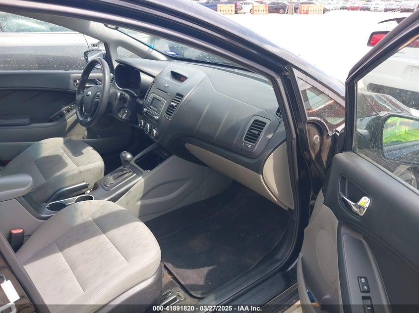 2016 KIA FORTE LX - KNAFK4A63G5573385