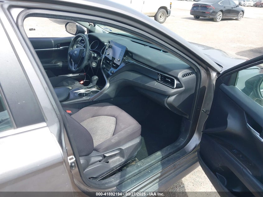 2021 TOYOTA CAMRY VIN: 4T1C11AK0MU559431