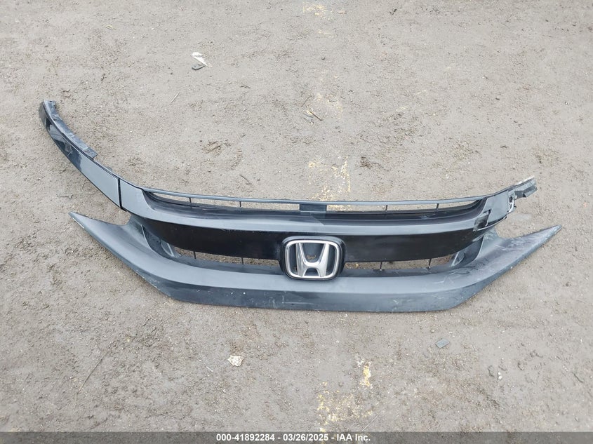 2019 HONDA CIVIC VIN: 19XFC1F38KE201910