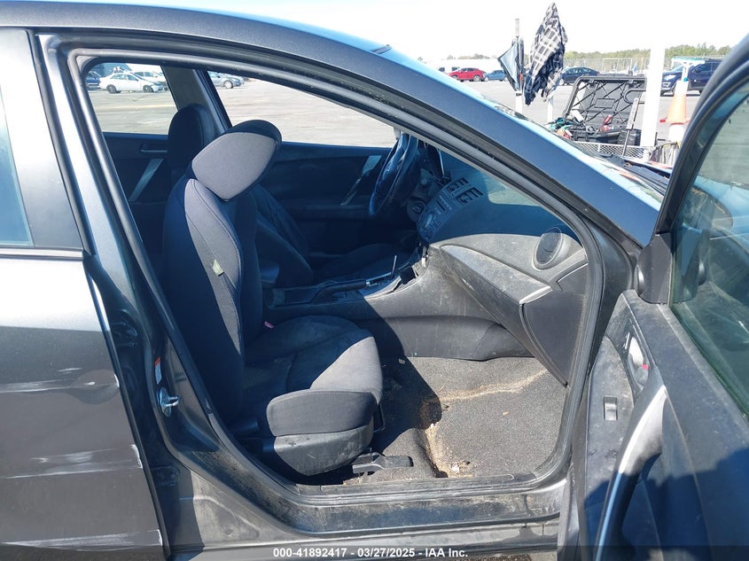 2011 MAZDA 3 VIN: JM1BL1K55B1390301