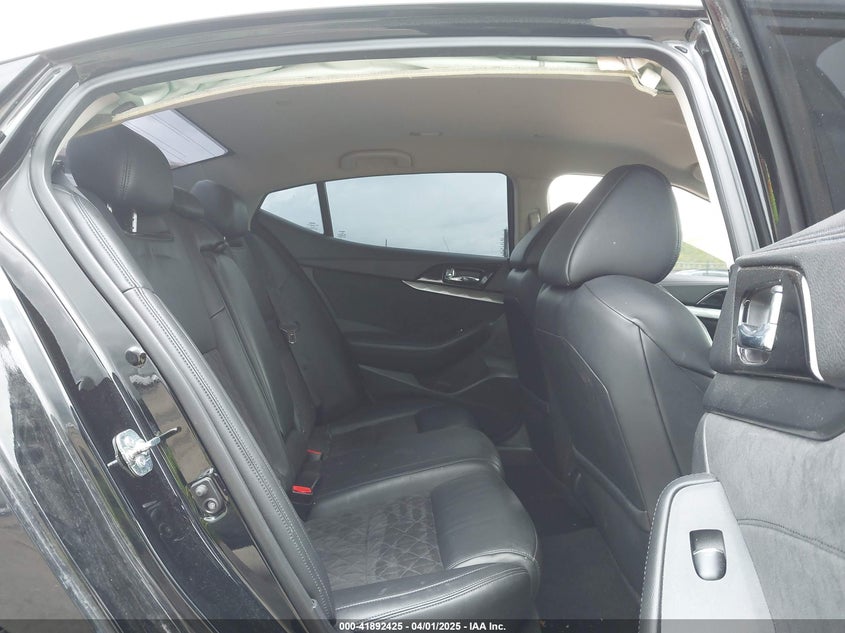 2016 NISSAN MAXIMA VIN: 1N4AA6AP8GC408857