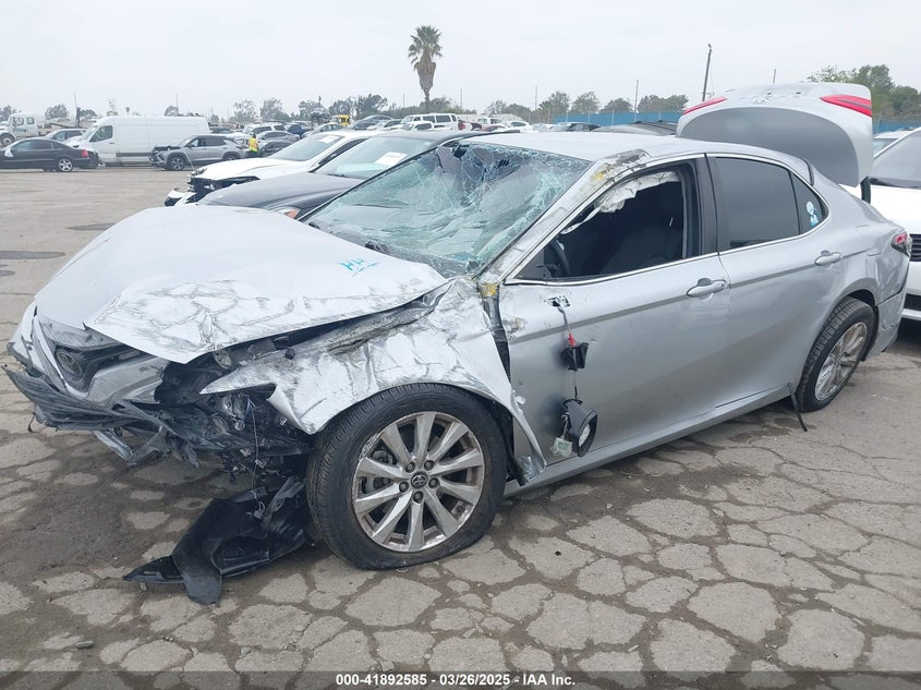 2018 TOYOTA CAMRY LE - 4T1B11HK7JU618651