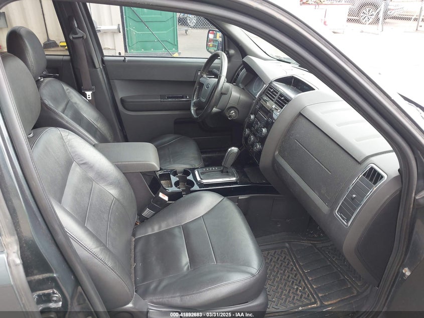 2008 FORD ESCAPE VIN: 1FMCU04118KB10328