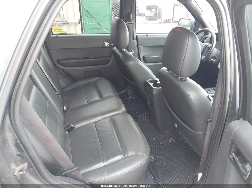 2008 FORD ESCAPE VIN: 1FMCU04118KB10328