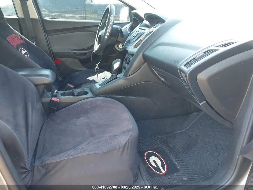 2014 FORD FOCUS VIN: 1FADP3F29EL114761