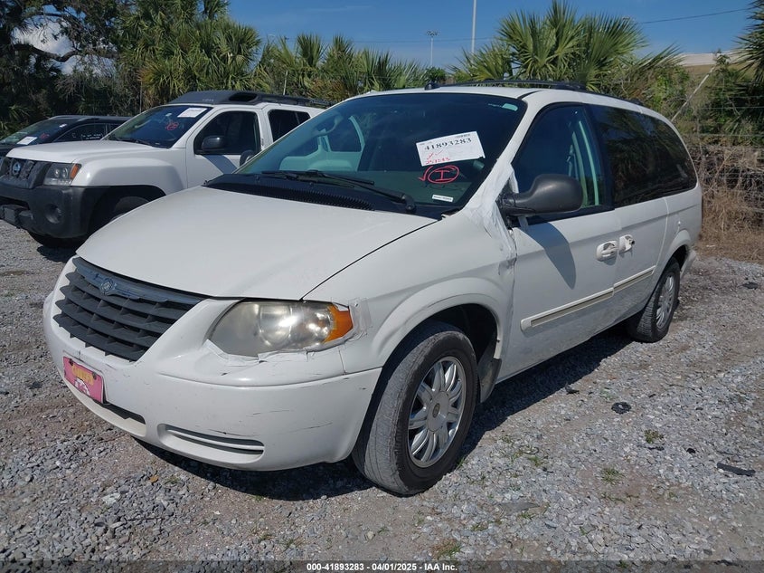 2005 Chrysler Town & Country Touring white van gasoline 2C4GP54L45R444491 photo #3