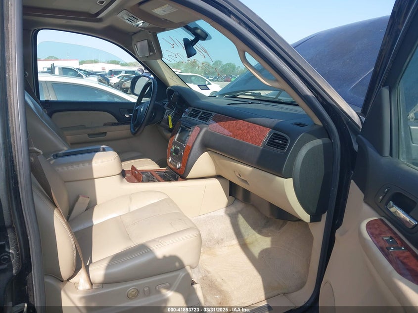 2007 CHEVROLET TAHOE VIN: 1GNFC13057R390352