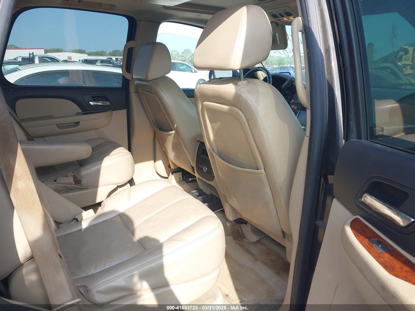 2007 CHEVROLET TAHOE VIN: 1GNFC13057R390352