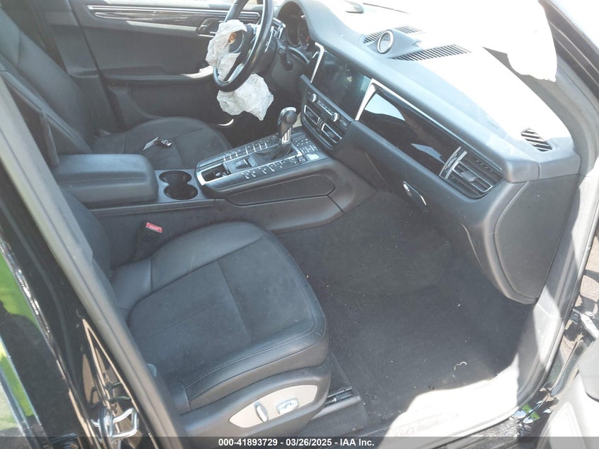 2019 PORSCHE MACAN - WP1AA2A58KLB00807