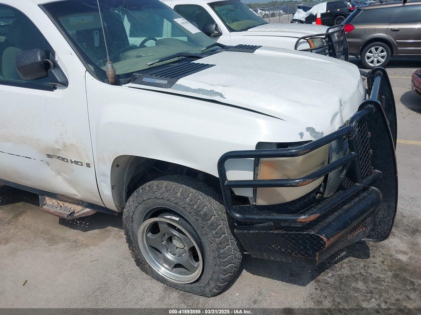 2009 CHEVROLET SILVERADO VIN: 1GCHK83699F179404