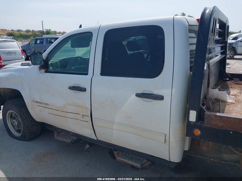 2009 CHEVROLET SILVERADO VIN: 1GCHK83699F179404