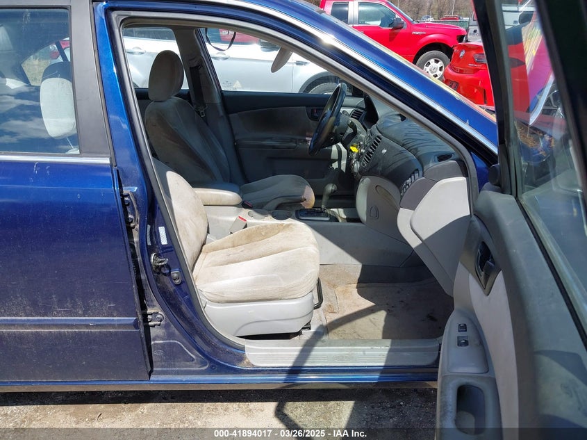 2006 KIA OPTIMA VIN: KNAGE123365053040