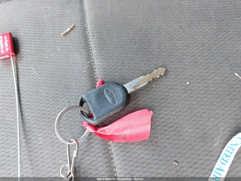 2005 Ford F-150 Stx/Xl/Xlt VIN: 1FTRX14W25NA00793 Lot: 41894175