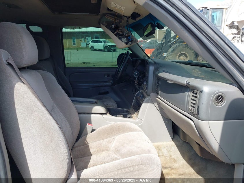 1GNEC13ZX4J300875 2004 CHEVROLET TAHOE photo no. 5