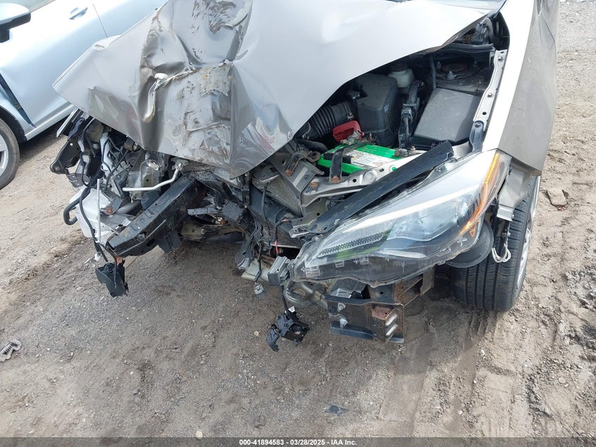 2019 TOYOTA COROLLA VIN: 2T1BURHE3KC136925