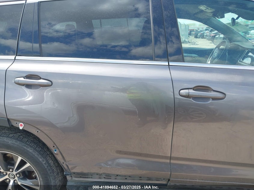 2018 TOYOTA HIGHLANDER LE - 5TDZZRFHXJS249130