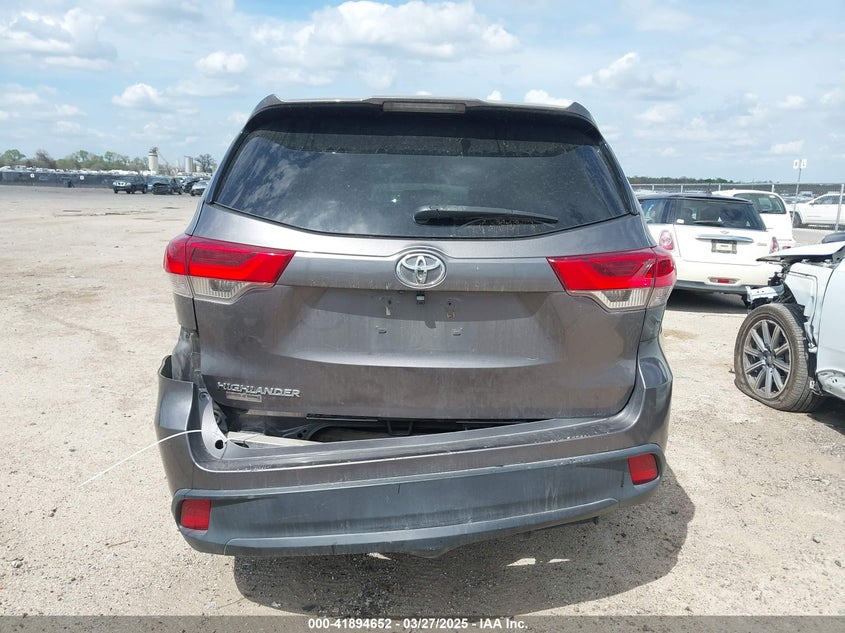 2018 TOYOTA HIGHLANDER LE - 5TDZZRFHXJS249130