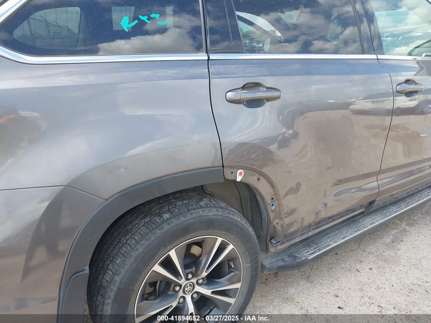 2018 TOYOTA HIGHLANDER LE - 5TDZZRFHXJS249130