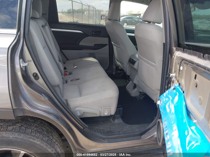 2018 TOYOTA HIGHLANDER LE - 5TDZZRFHXJS249130