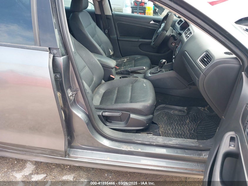 2011 VOLKSWAGEN JETTA VIN: 3VWDX7AJ4BM373777