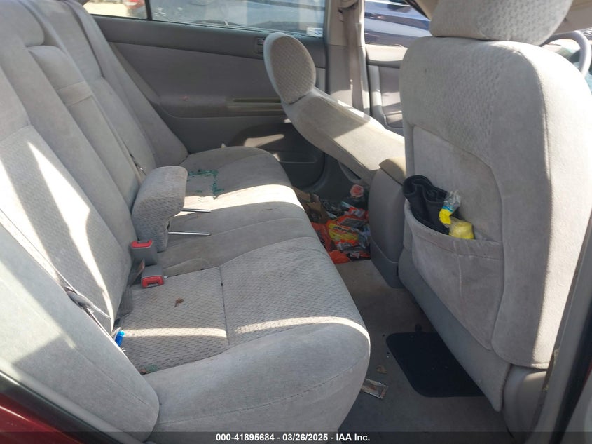 2004 Toyota Camry Le V6 VIN: 4T1BF32KX4U073166 Lot: 41895684