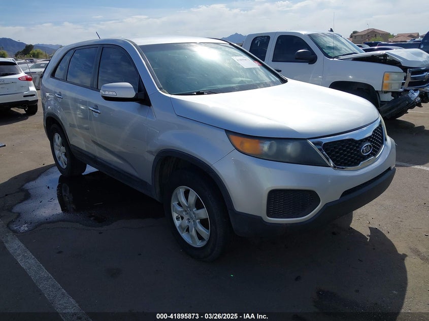 2011 KIA SORENTO VIN: 5XYKT3A15BG006771
