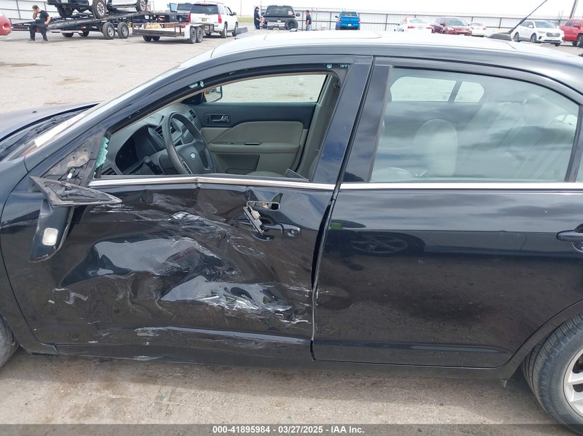 2011 FORD FUSION VIN: 3FAHP0JG9BR279516