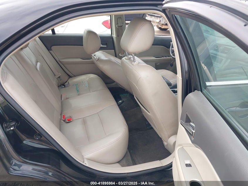 2011 FORD FUSION VIN: 3FAHP0JG9BR279516