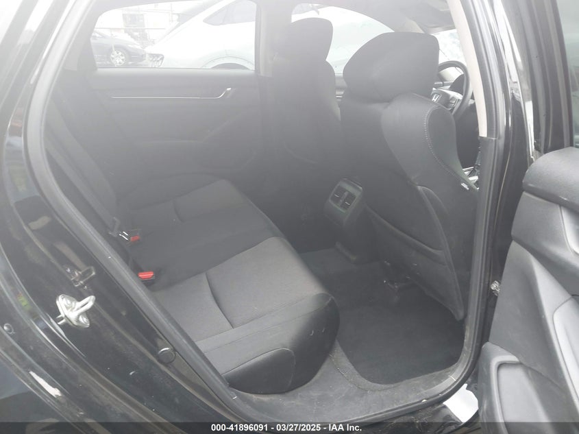 2018 HONDA ACCORD VIN: 1HGCV1F49JA158316