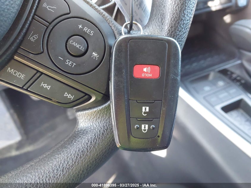 VIN 2T3W1RFV9SW366293 2025 TOYOTA RAV4 XLE