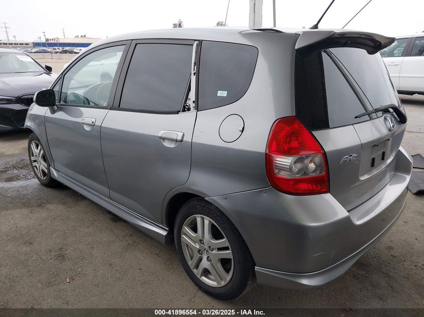 2007 HONDA FIT VIN: JHMGD38687S037601
