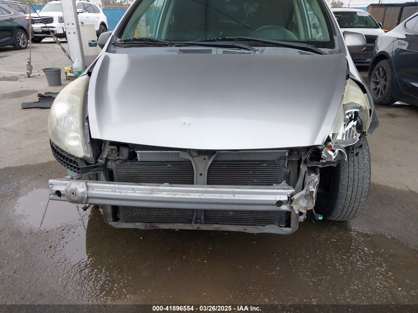 2007 HONDA FIT VIN: JHMGD38687S037601