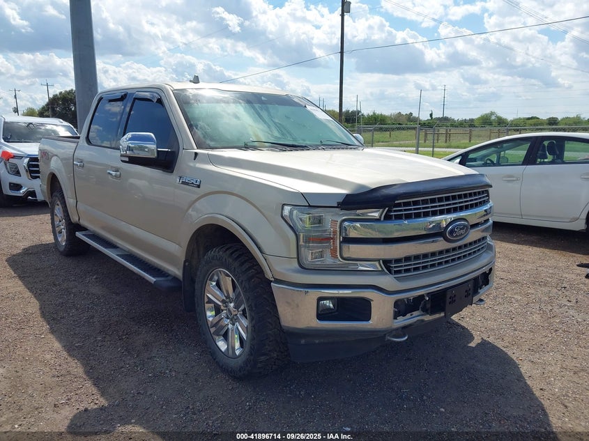 FORD F-150 LARIAT
