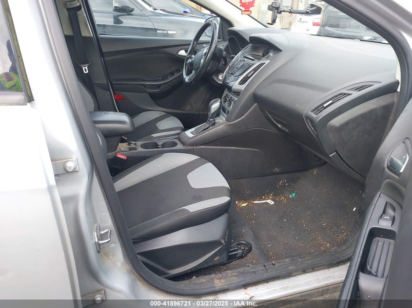 2014 FORD FOCUS VIN: 1FADP3F23EL454603