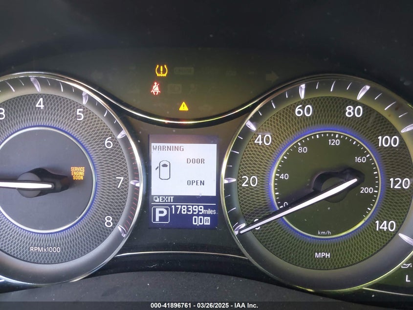 2014 INFINITI QX80 JN8AZ2NE9E9065947