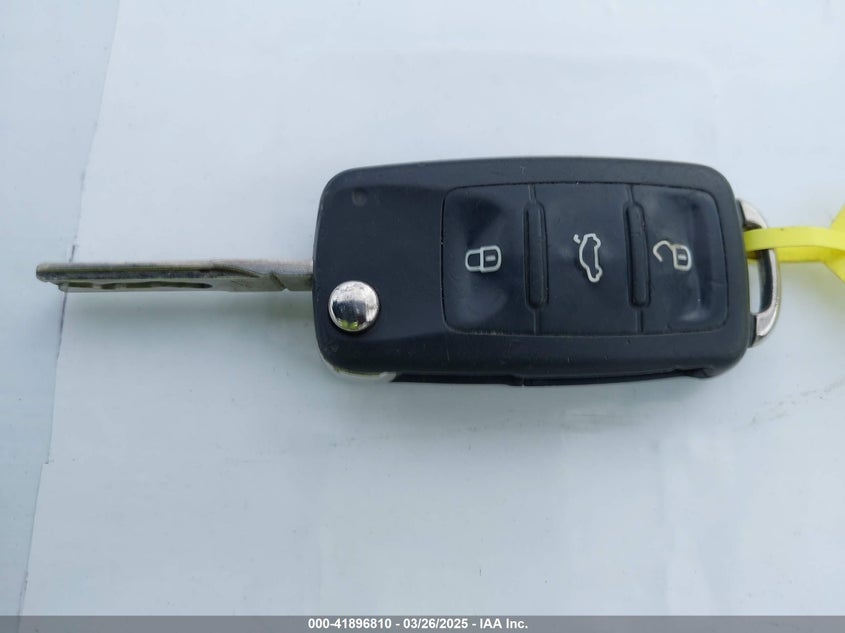 2013 VOLKSWAGEN JETTA VIN: 3VWDP7AJ7DM370519