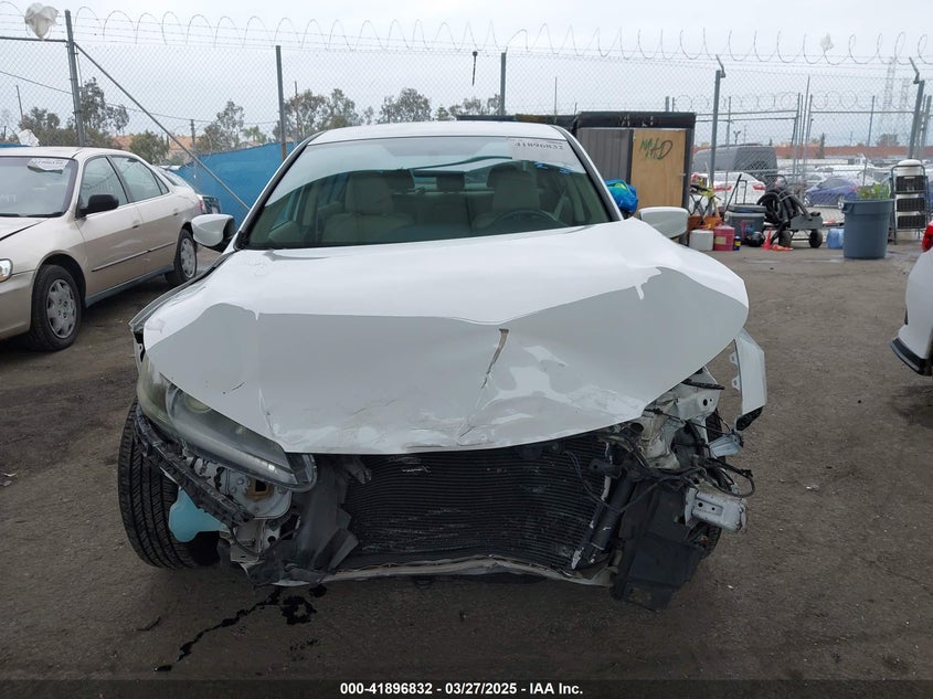 2014 HONDA ACCORD VIN: 1HGCR2F34EA113940