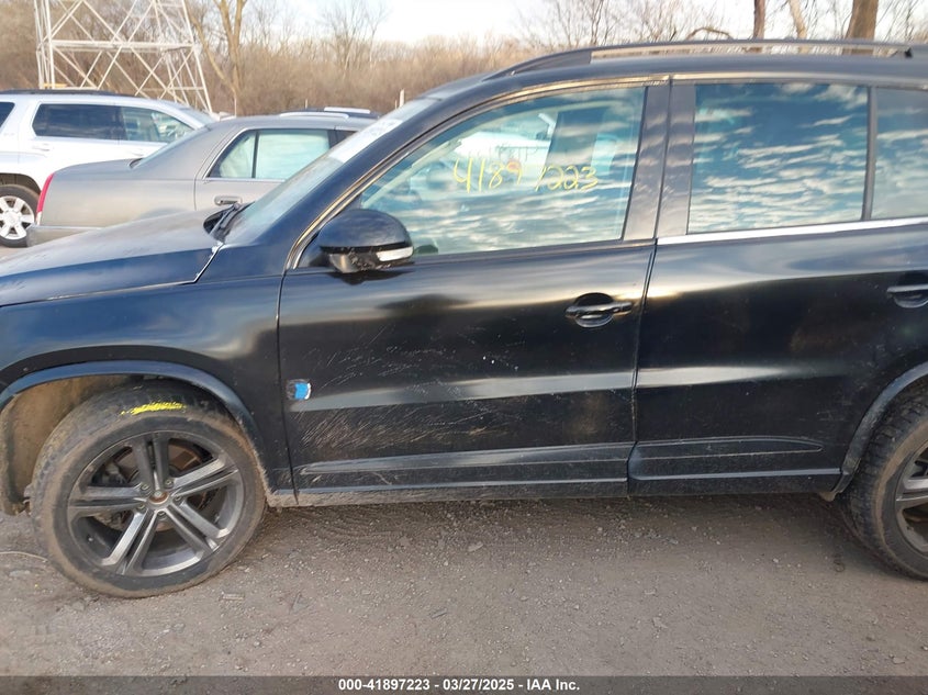 VIN WVGUV7AX7HK020247 2017 VOLKSWAGEN TIGUAN 2.0T SPORT