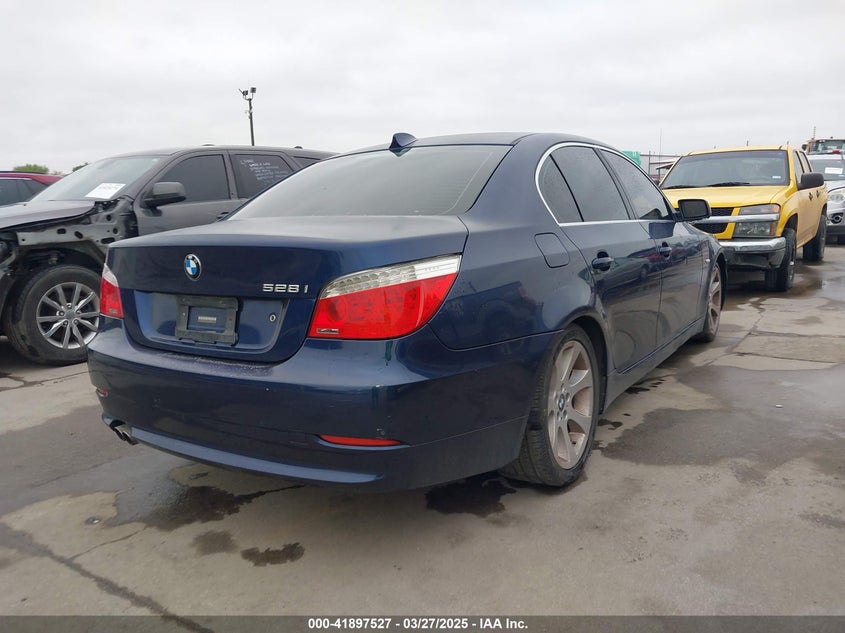 2008 BMW 528 VIN: WBANU53548CT03868