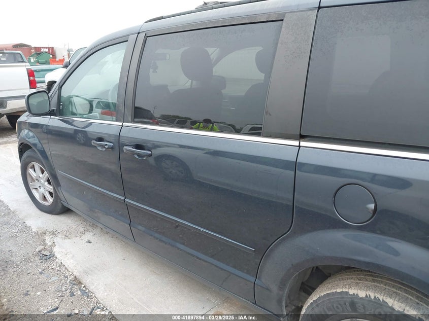 2008 Chrysler Town & Country Touring VIN: 2A8HR54P18R141196 Lot: 41897894